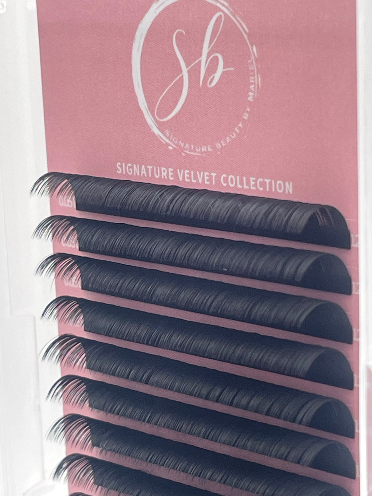 Signature Velvet Eyelash Extension Single length Tray 0.05