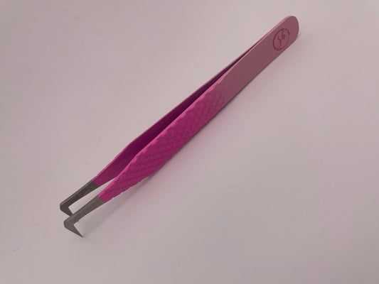 Rosé ombré application Tweezer